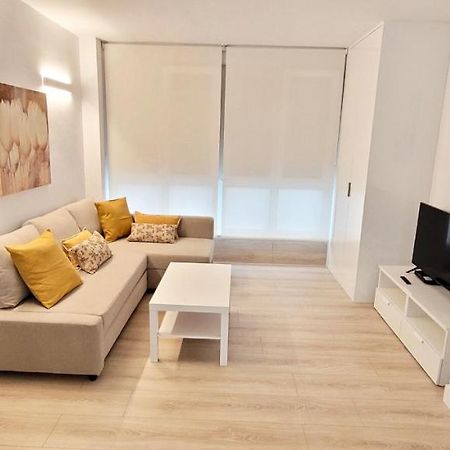 Cozy White Home In Getxo Eksteriør bilde